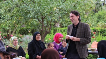 22060828001 ee1b48063f o