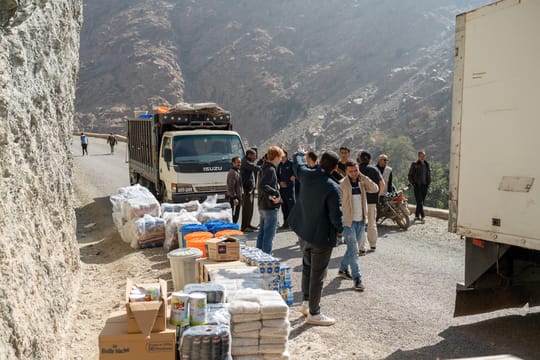 53570322174 dec7f00edd o