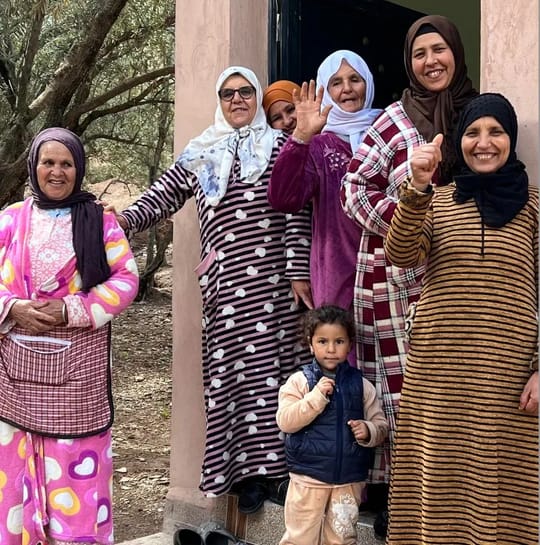 9 Women
