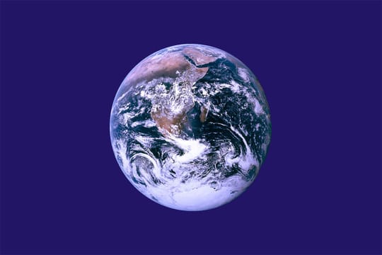 Earth flag PD